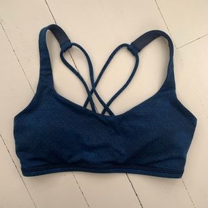Lululemon free to be bra